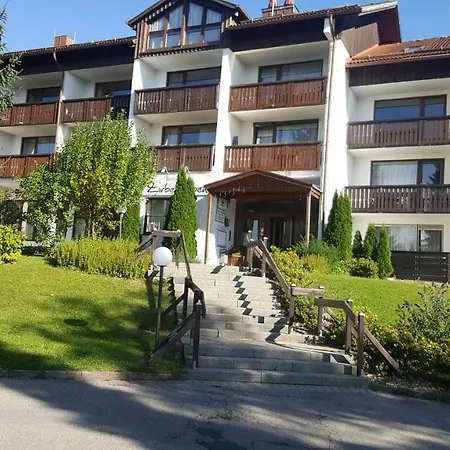 Friado Im Oa - Ohne Zusatzkosten Nach Anreise - Mit Hallenbad, W-lan, Pkw-garage, Kurtaxe Mit Allgaeu-walser-pass, Bett- Und Handtuch-waesche Sowie End-reinigung דירה
